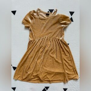 Art Class|Big girl Charming Gold yellow sleeveless Dress in velvet,Size 7/8•••